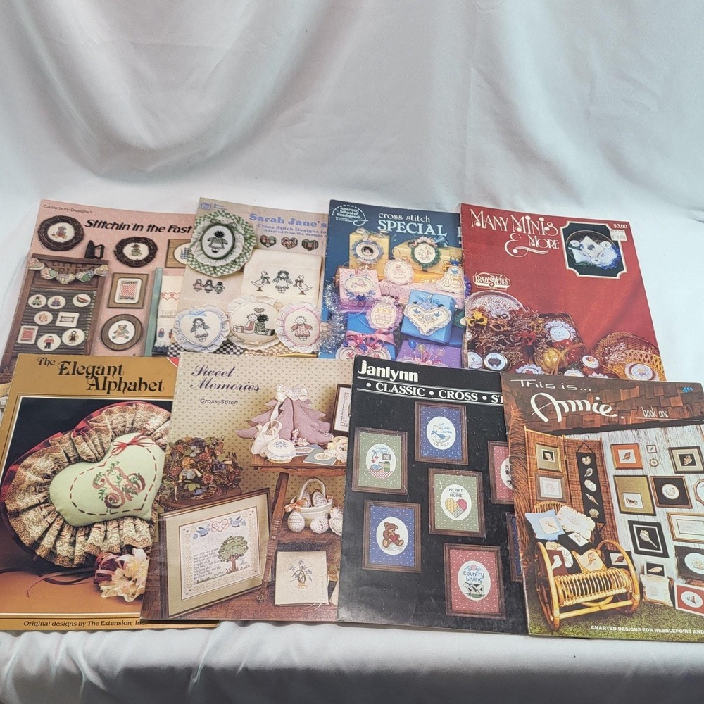 Lot Of 8 Simple Small Motifs Cross Stitch Needlepoint Books & Pamphlets